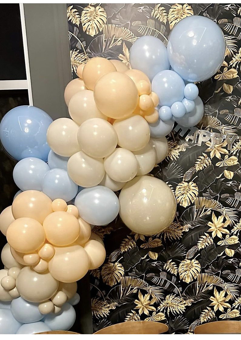 Balloon decoration