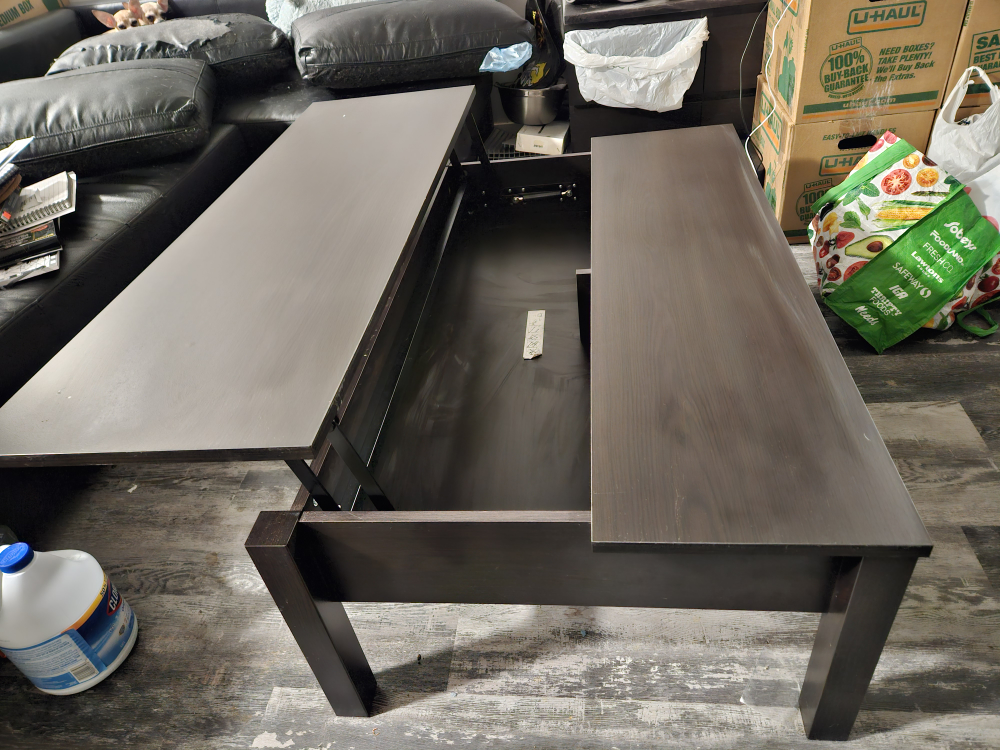 Coffee Table. Need gone ASAP, moving soon.