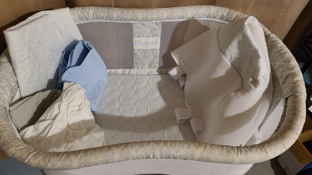 Halo Bassinest Swivel Sleeper bassinet - photo 3