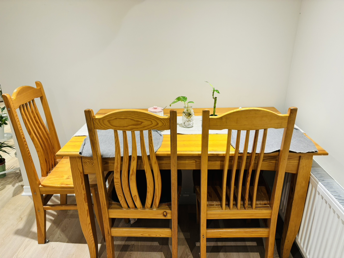 Solid wood dining table with chairs - photo 2