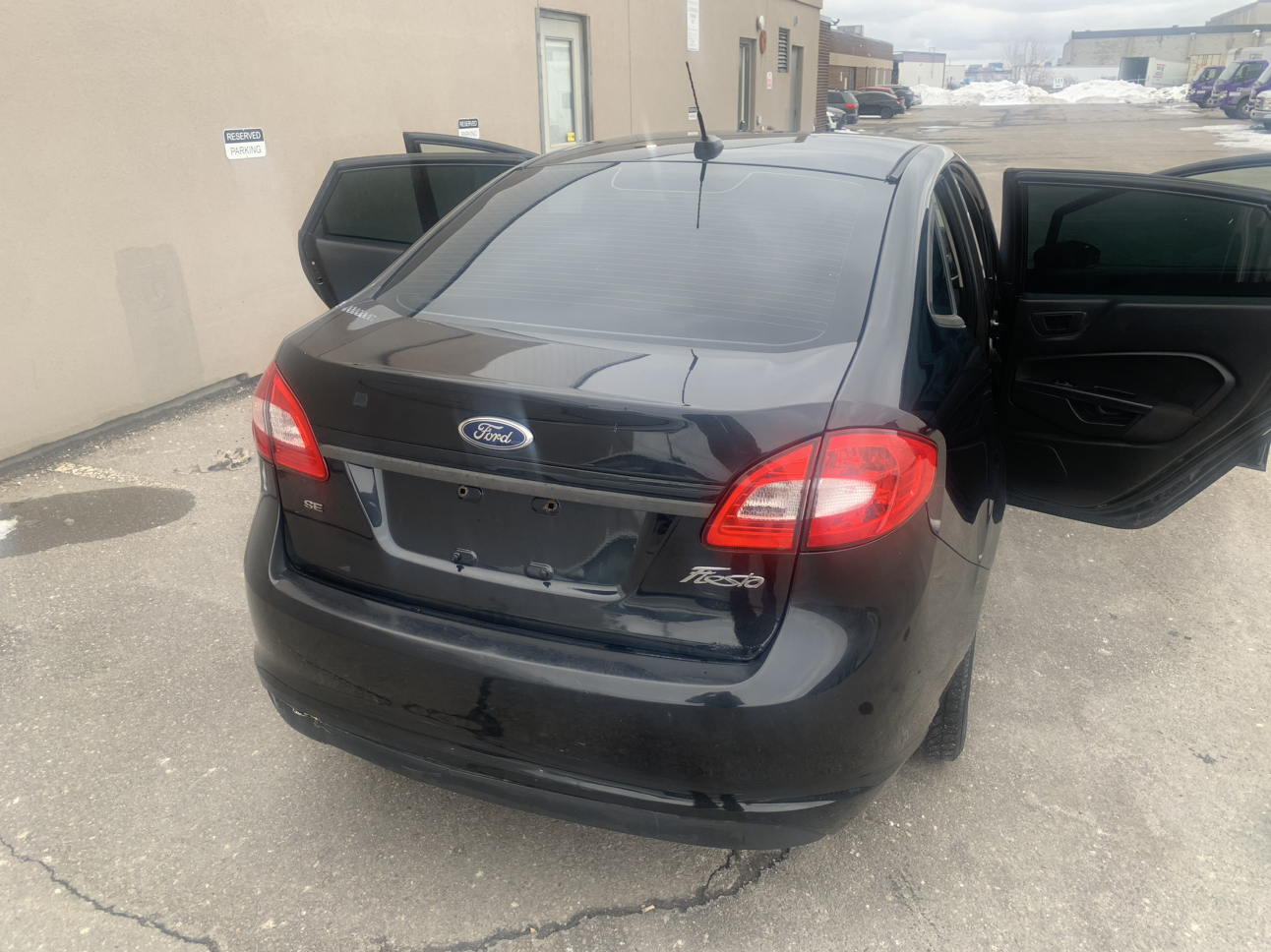 2013 Ford Fiesta image indicator(6)