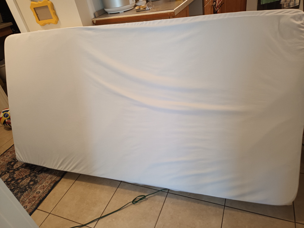 twin bed - photo 3