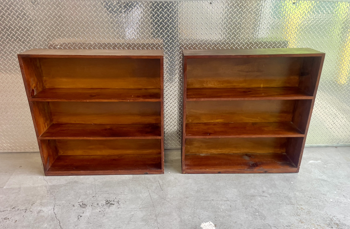 Vintage Pair of Low Solid Wood Bookcases - photo 3