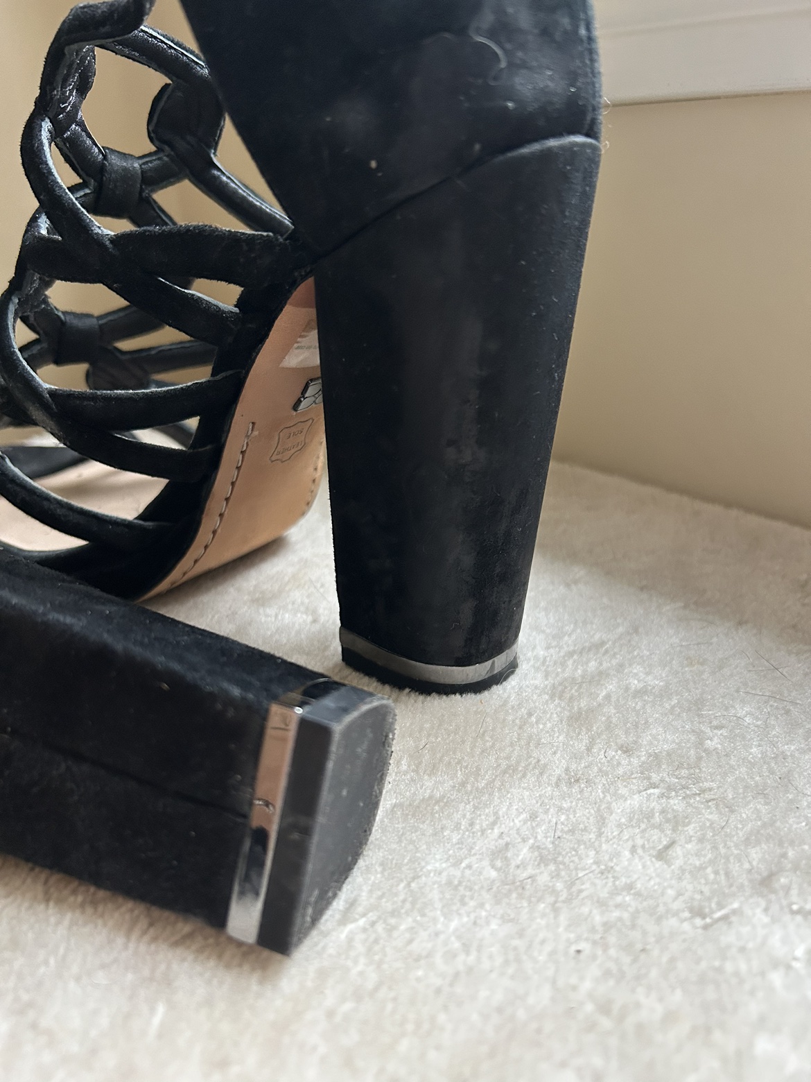 BCBGMaxAzaria black Block heels - photo 4