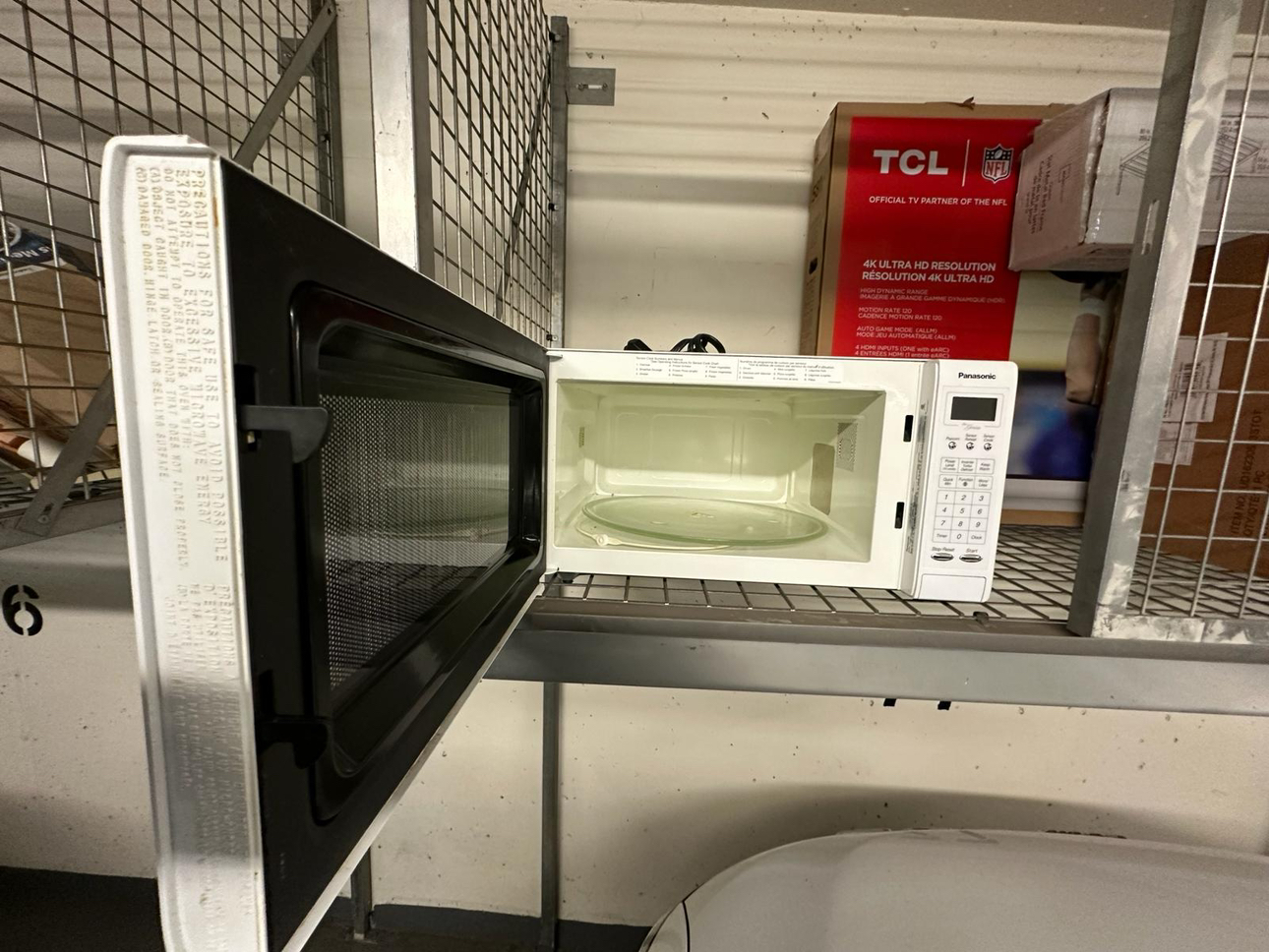 Microwave - photo 2