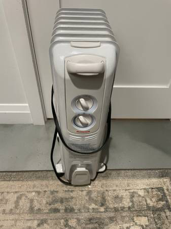Honeywell 7 Fin Oil-Filled Radiator Heater image indicator(2)