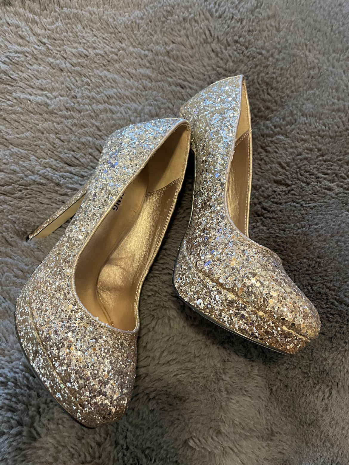 Gold heels thumbnail