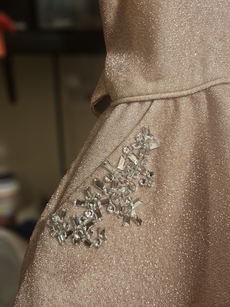 Girl's dress image indicator(4)