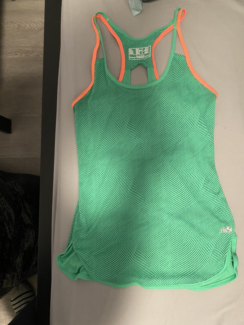 New balance workout top thumbnail