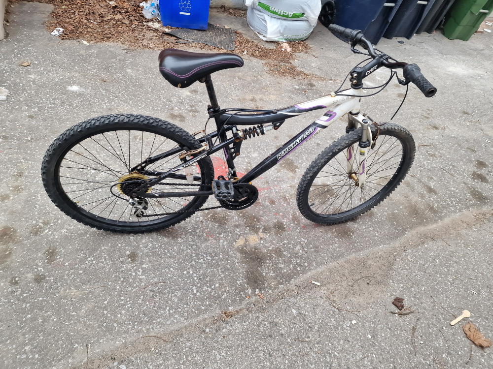 26' Nakamura bike with 18 gear selection - photo 4