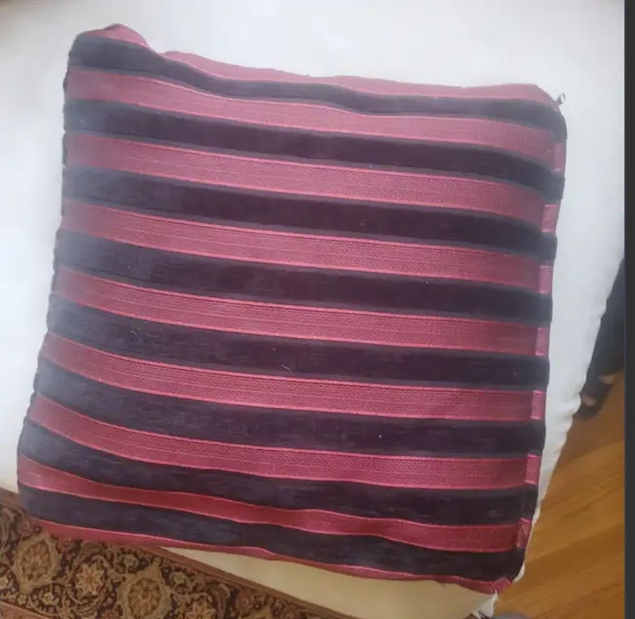 cushions $6 for each - photo 3