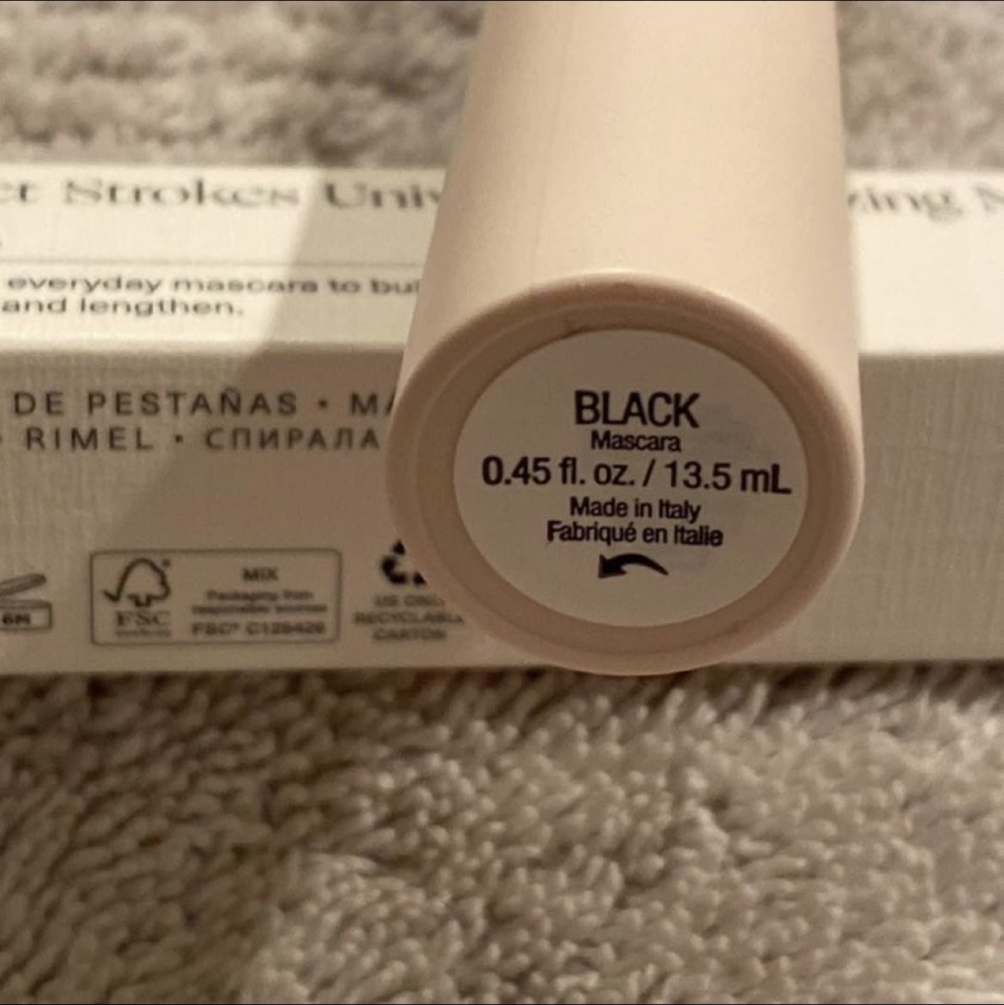 Rare Beauty Perfect Strokes Universal Volumizing Mascara New image indicator(3)