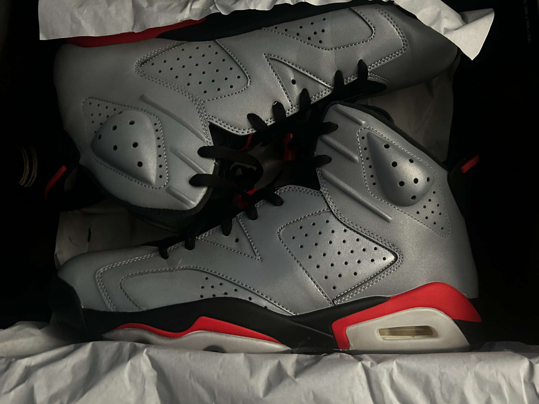 Jordans Reflection of champion size 13
