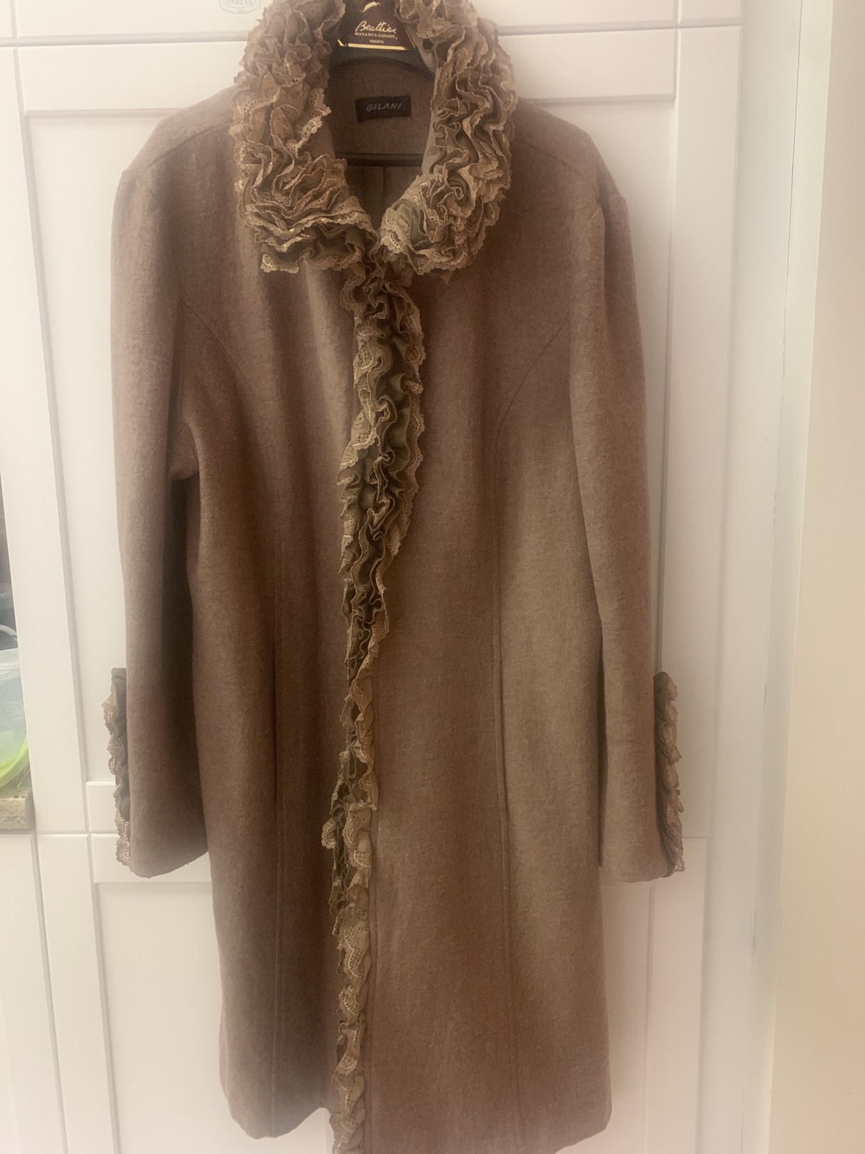 Wool coat with ruffles