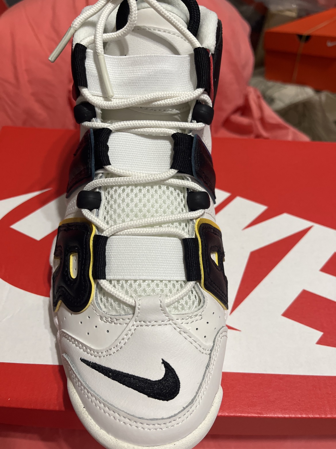 BNIB NIKE WOMEN’S AIR UP-TEMPO 96 SNEAKERS image indicator(2)