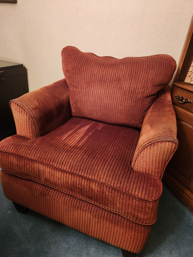 comfy reading/accent chair