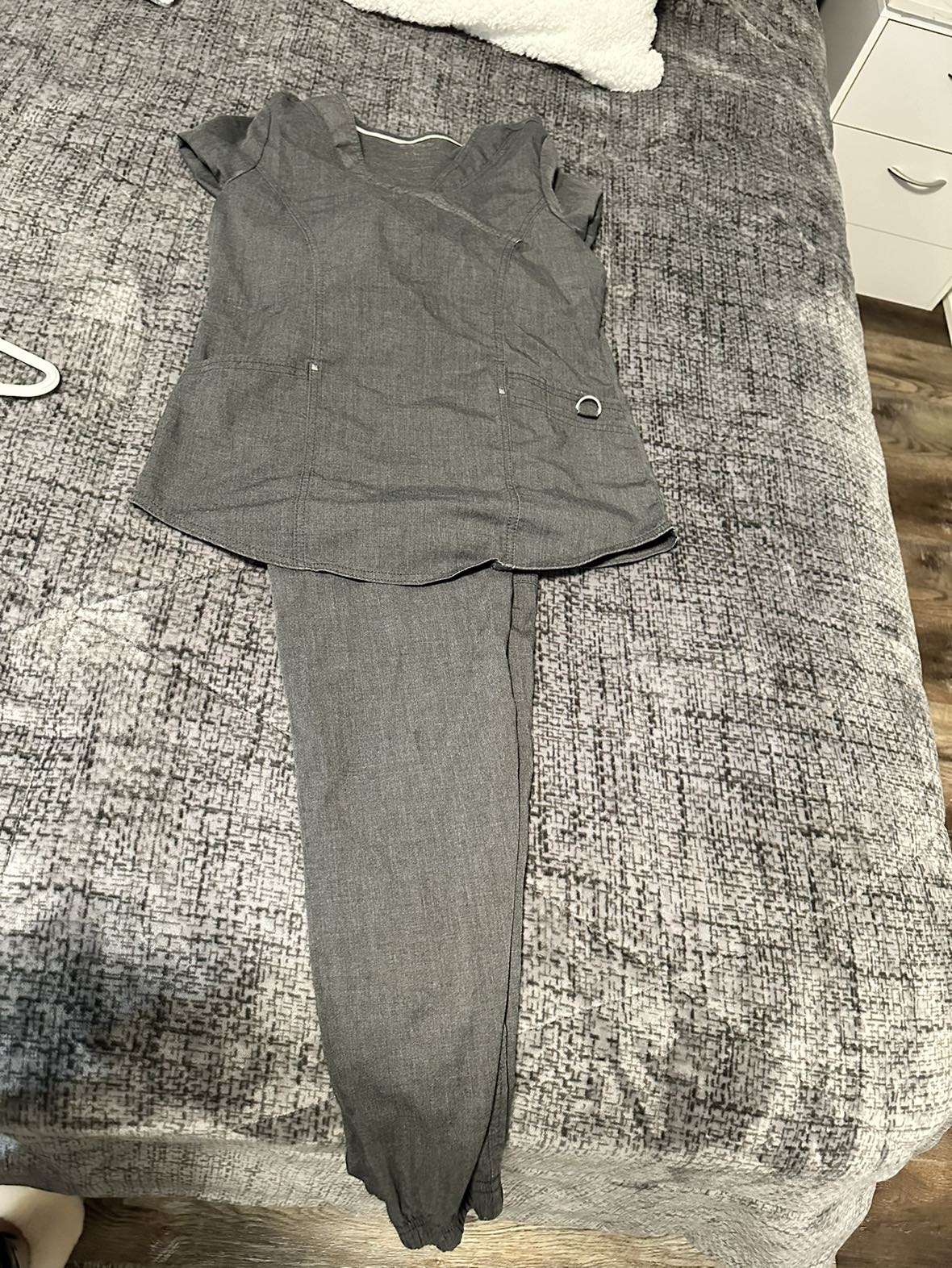 nursing scrubs - photo 2