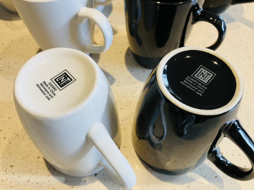 Eight Mugs (4 Black, 4 White) - photo 3