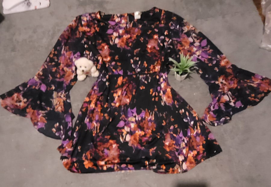 Flower Women long sleeve #freecycle - photo 2