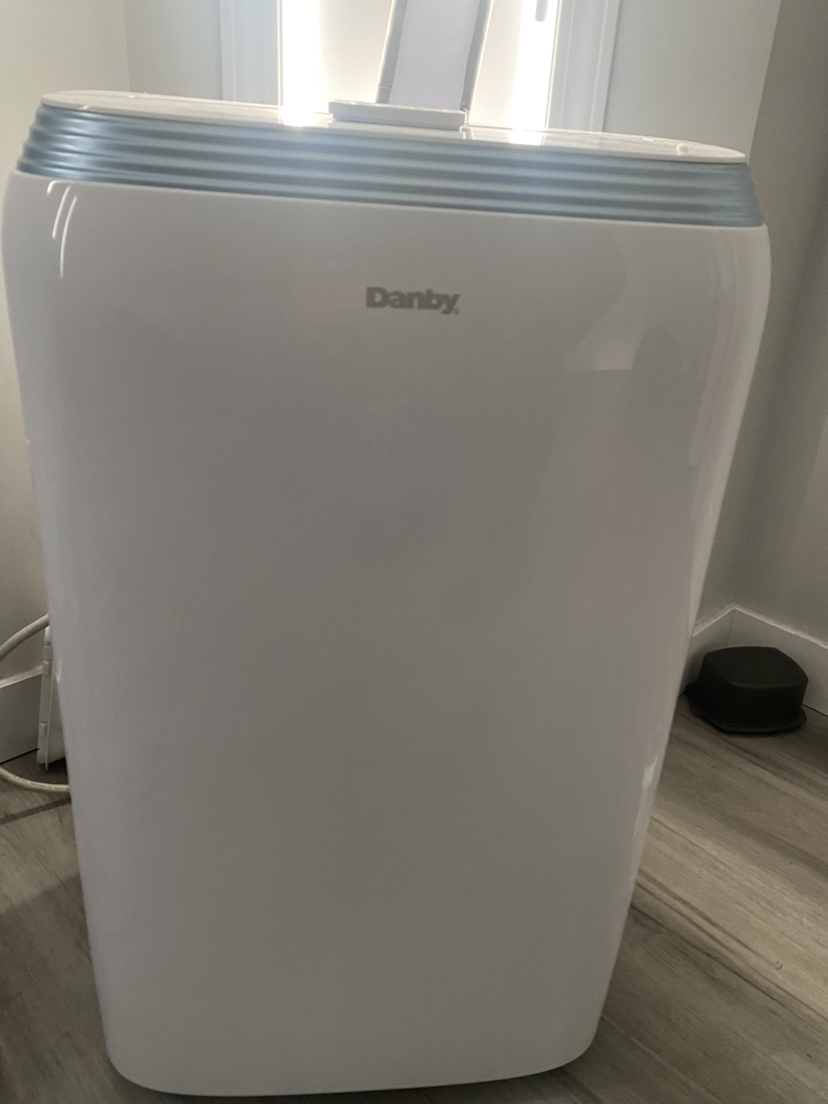 Danby Cold and Heat Portal air conditioning  14000 TBU - photo 3