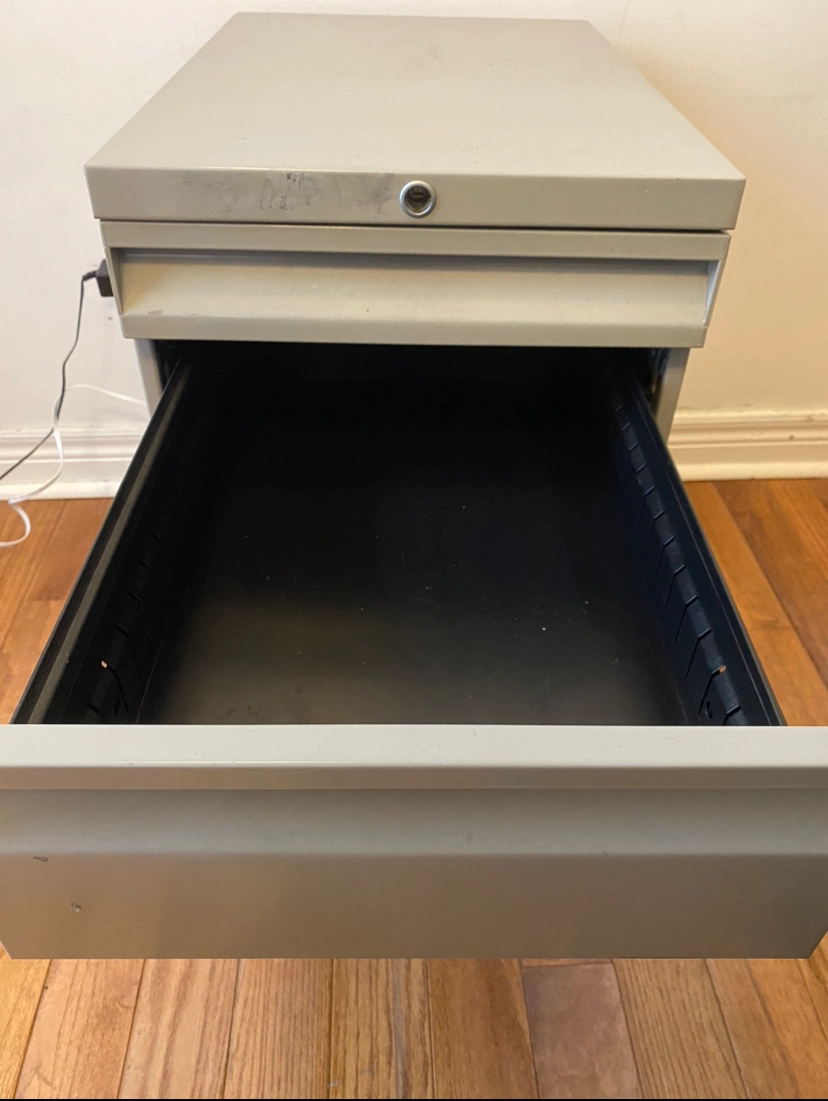 Filing cabinet - photo 3