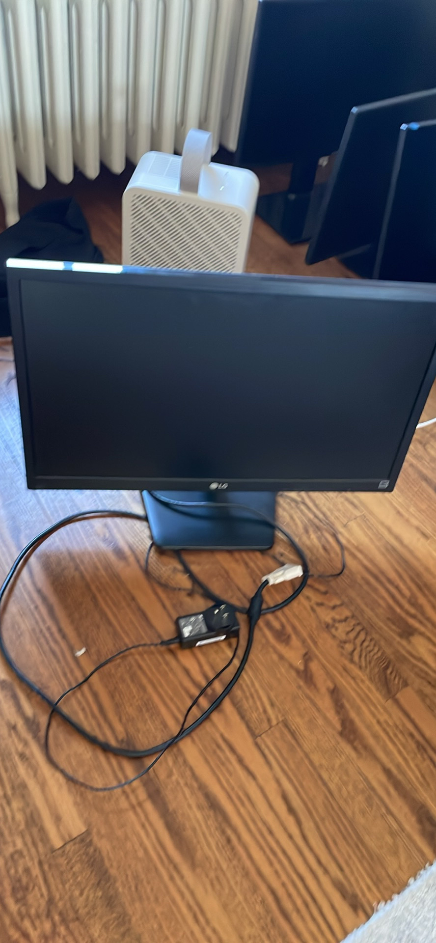 LG monitor