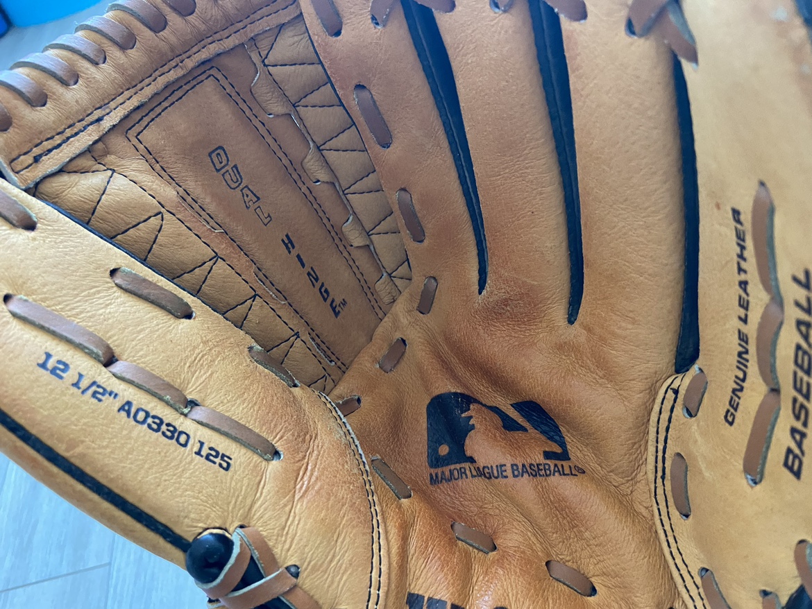 Wilson A0330 Baseball glove Dual Hinge Pocket  12.5” - photo 2