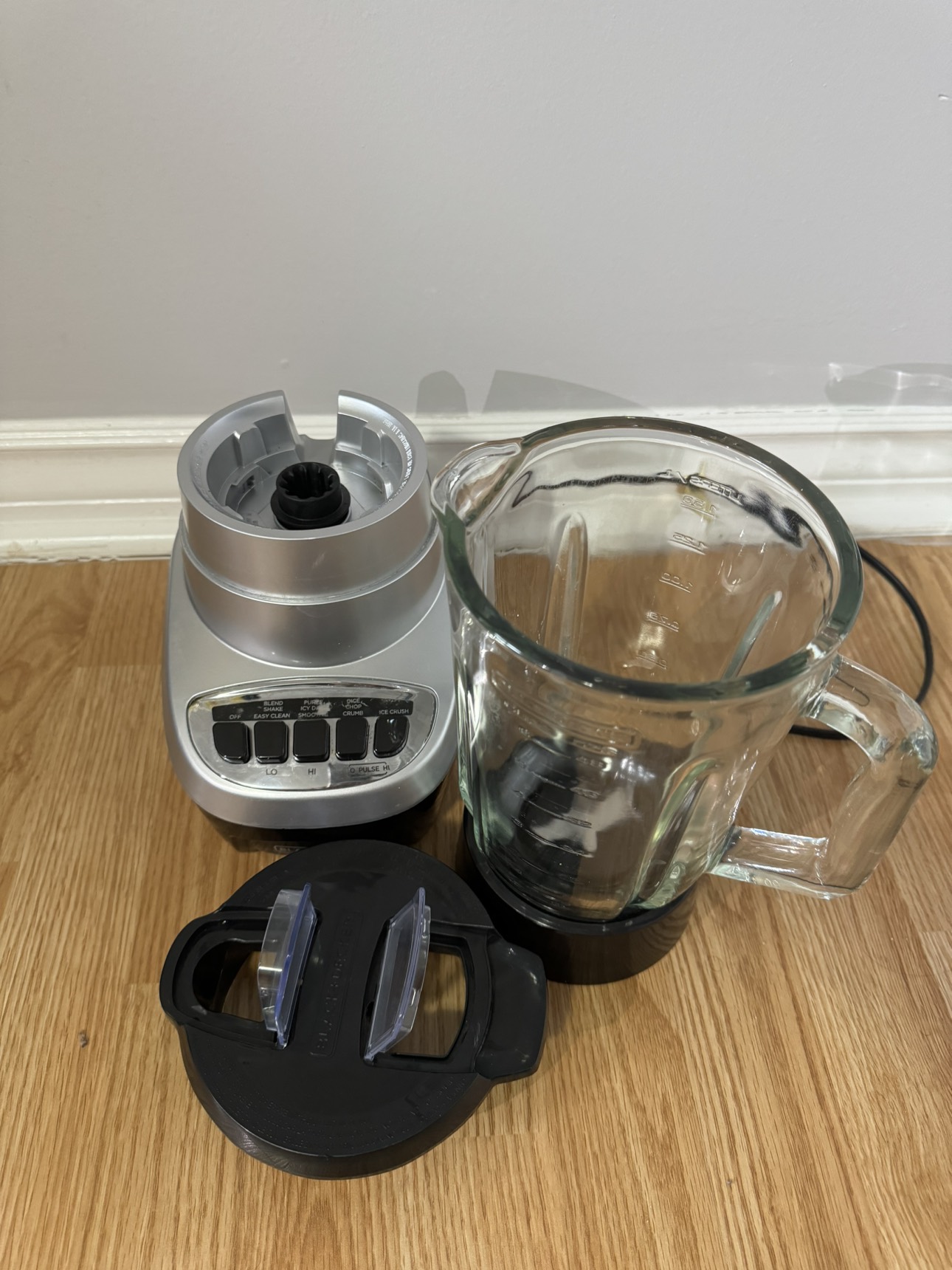 Moving Sale! - Black + Decker Mixer/Blender - photo 5
