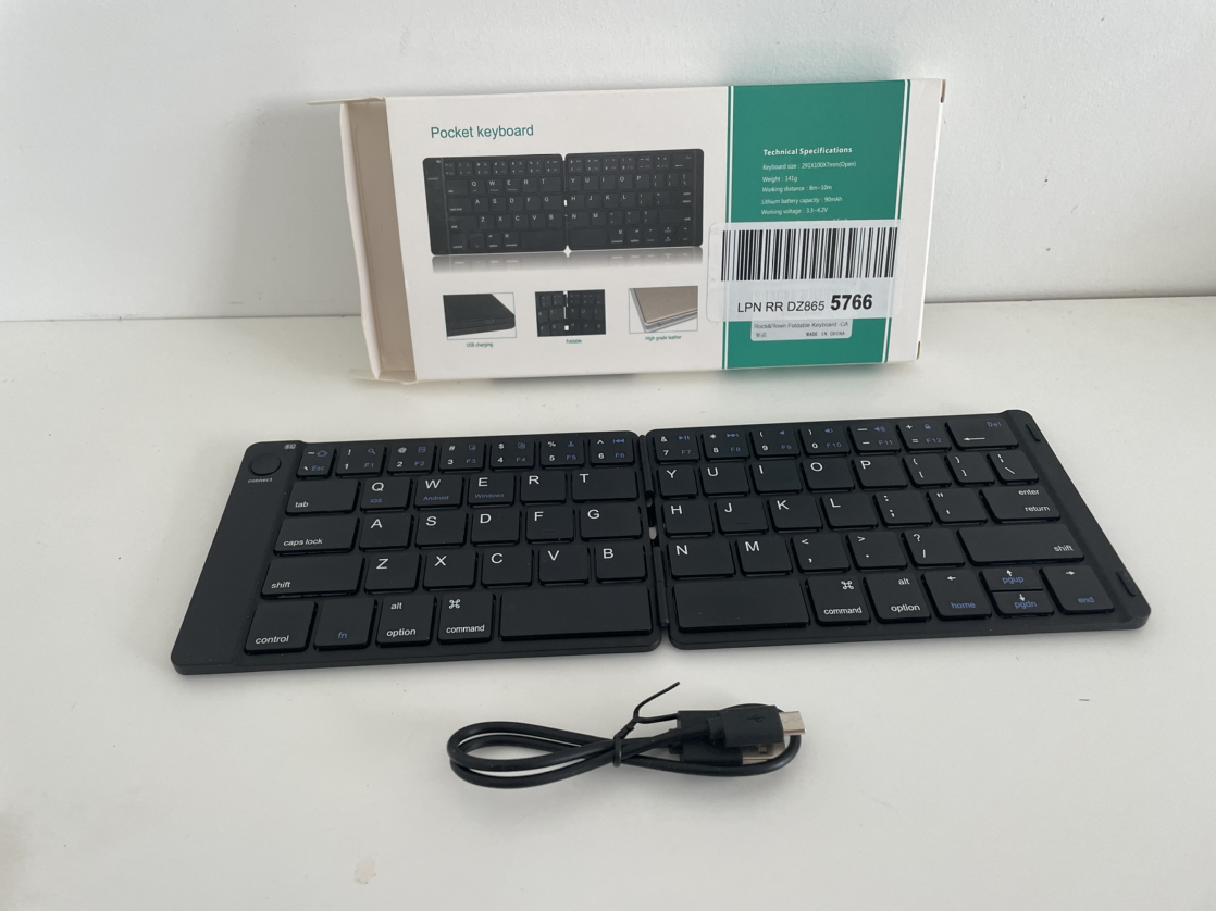 Portable Foldable Pocket Bluetooth keyboard thumbnail