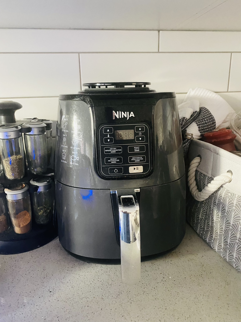 Air fryer - photo 2