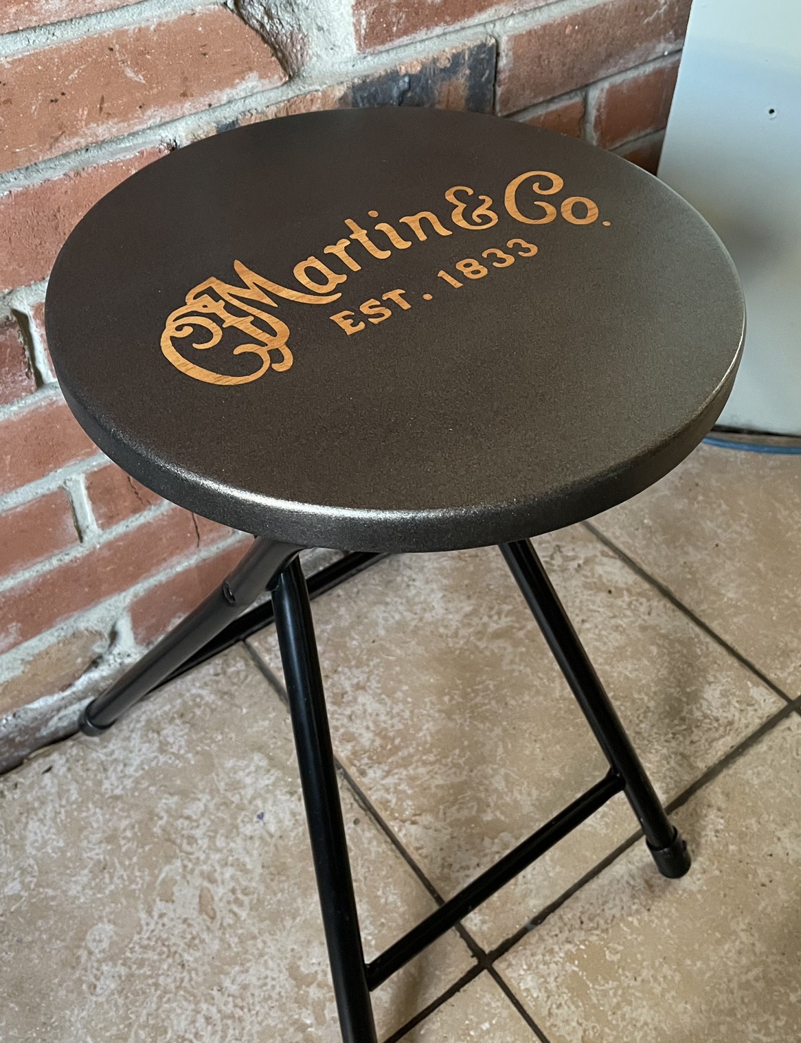 Portable guitar stool - photo 3