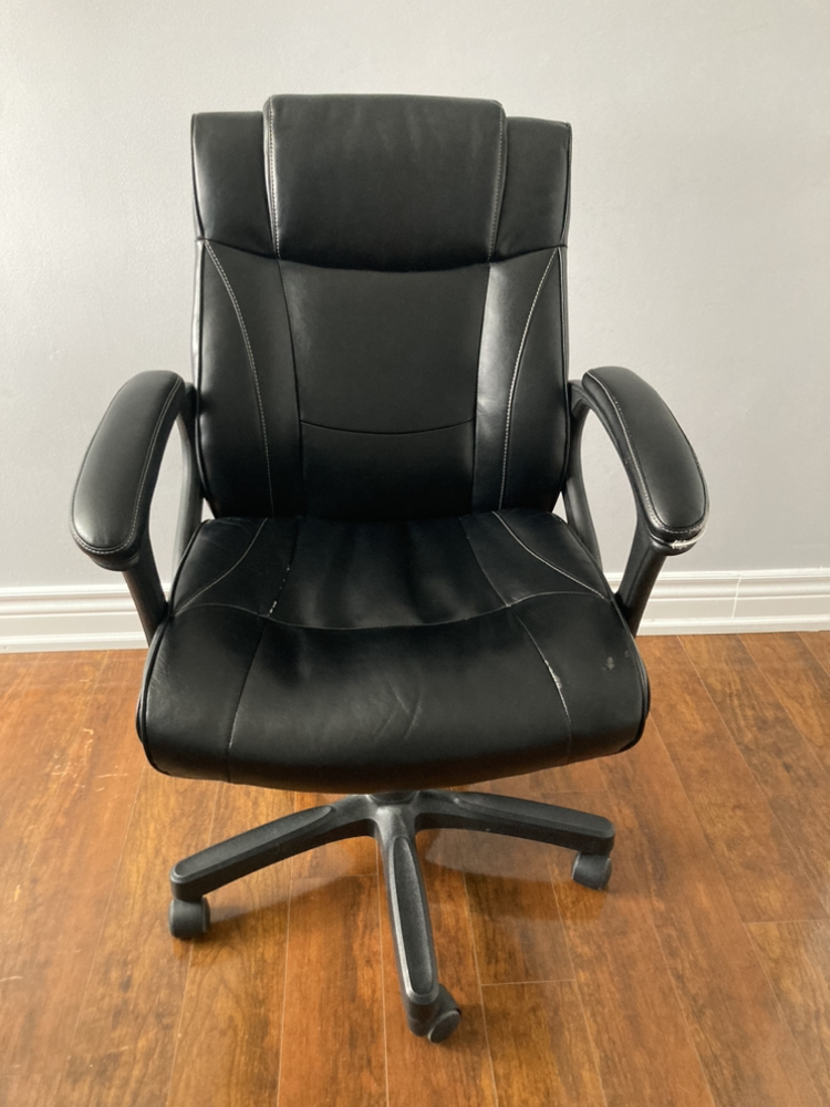 Black leather work chair