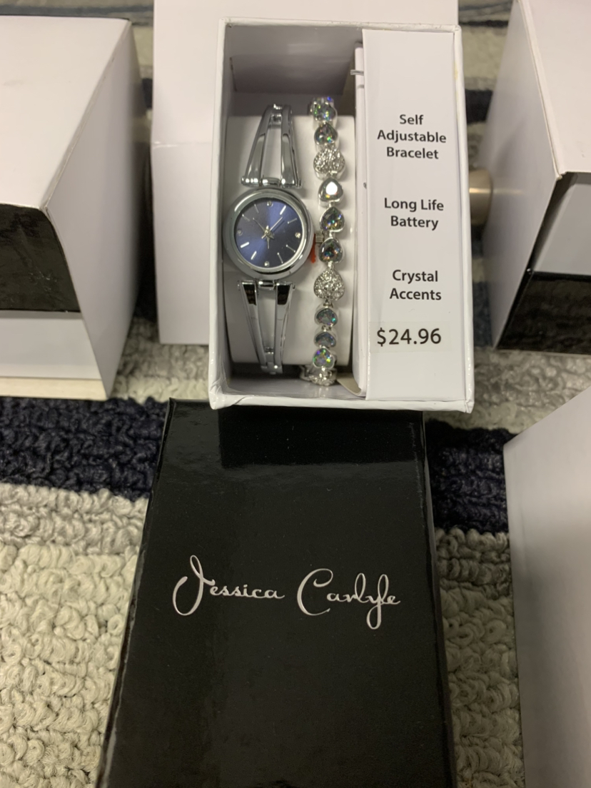 Jessica Carlyle Watch and Bracelet Set image indicator(2)