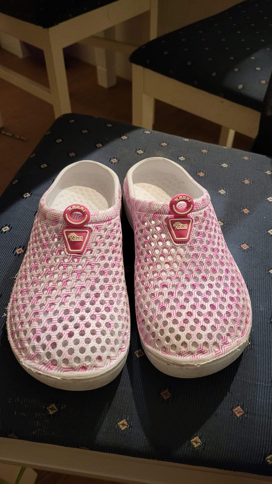 water  shoes.  Size  1Y