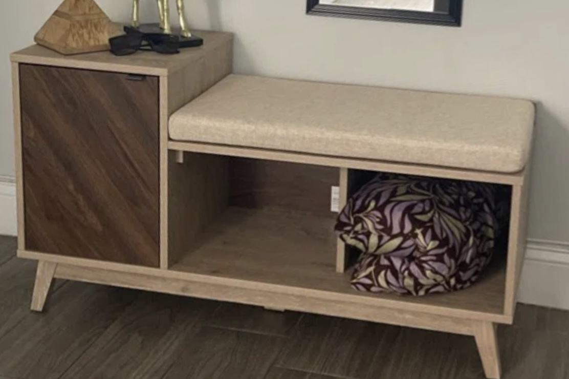 Shoe Bench with storage image indicator(4)