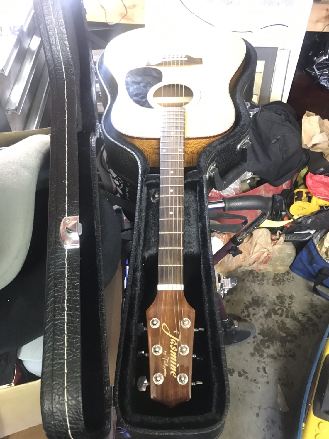 Guitar (Acoustic) Jasmine by Takamine 6 string