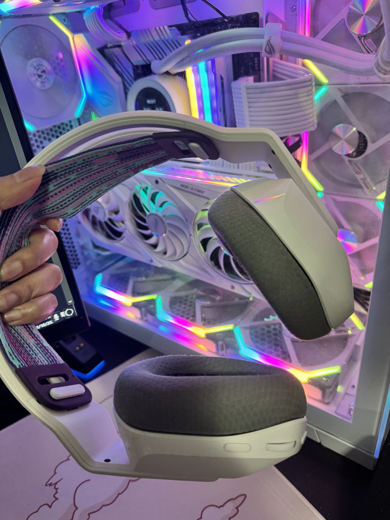 Logitech G733 Light speed wireless gaming headset