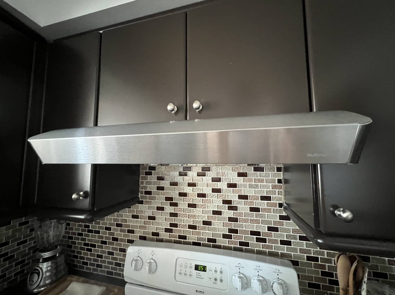 Broan Nu-Tone 30” under the cabinet range hood - photo 4