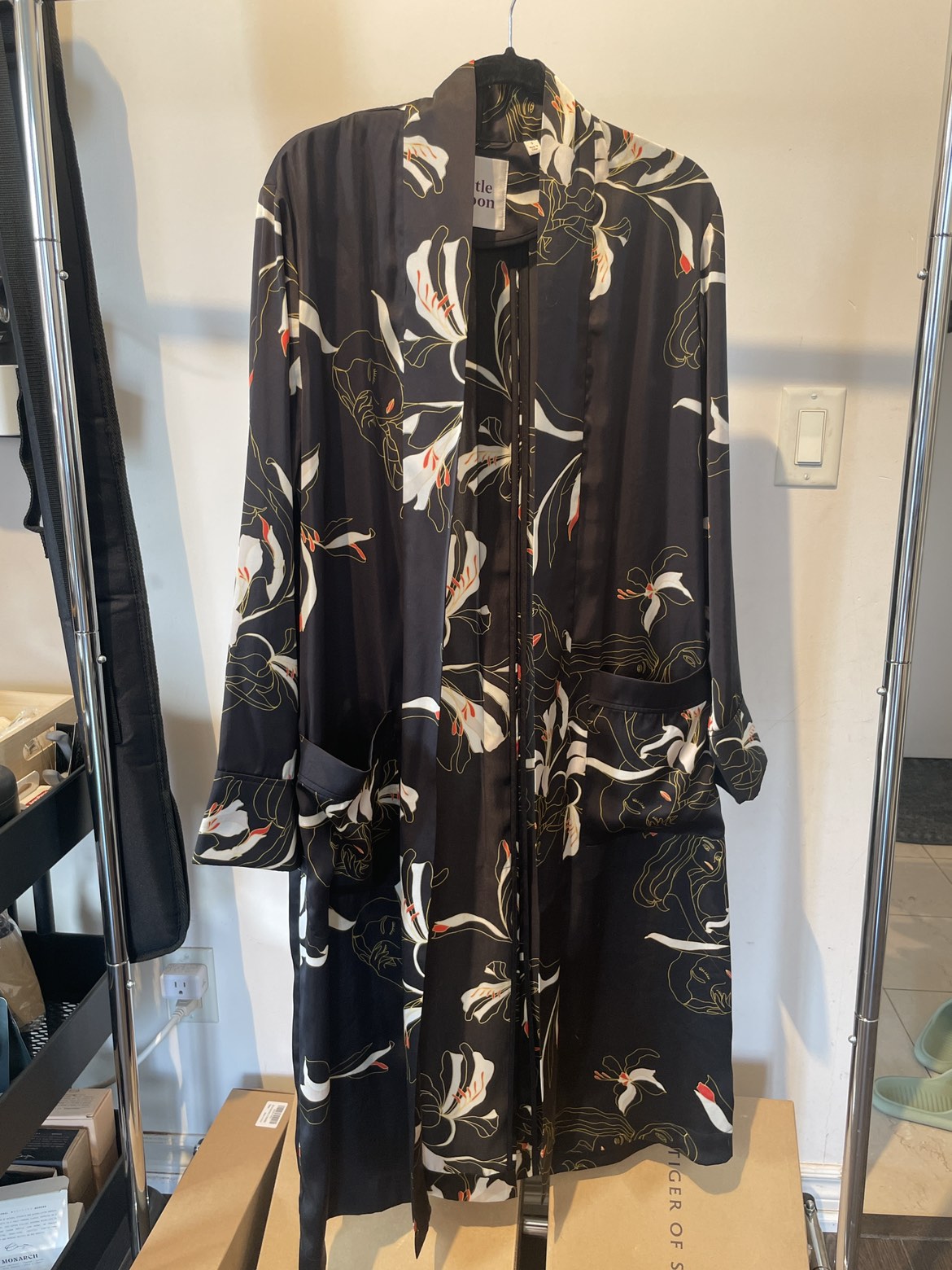 Aritzia Little moon robe