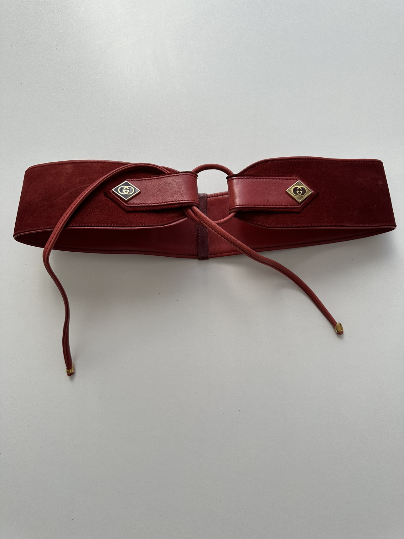 Red Gucci belt