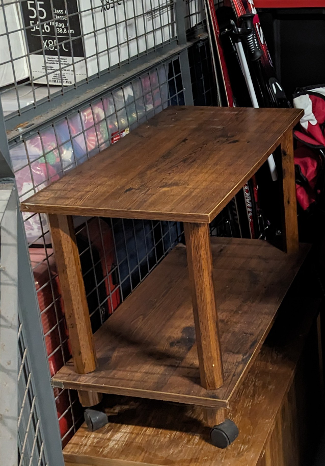 Simple table thumbnail