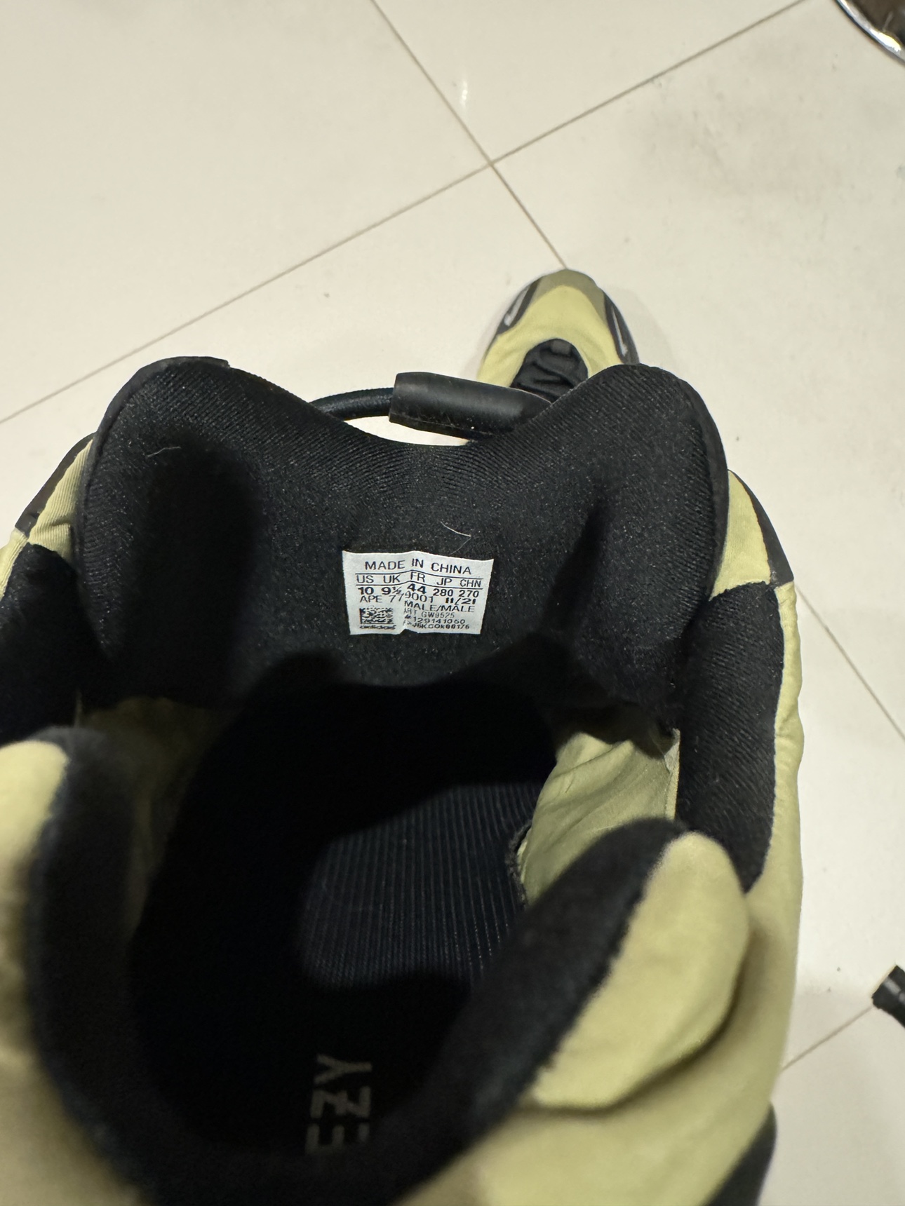 Yeezy boost size 10 - photo 3