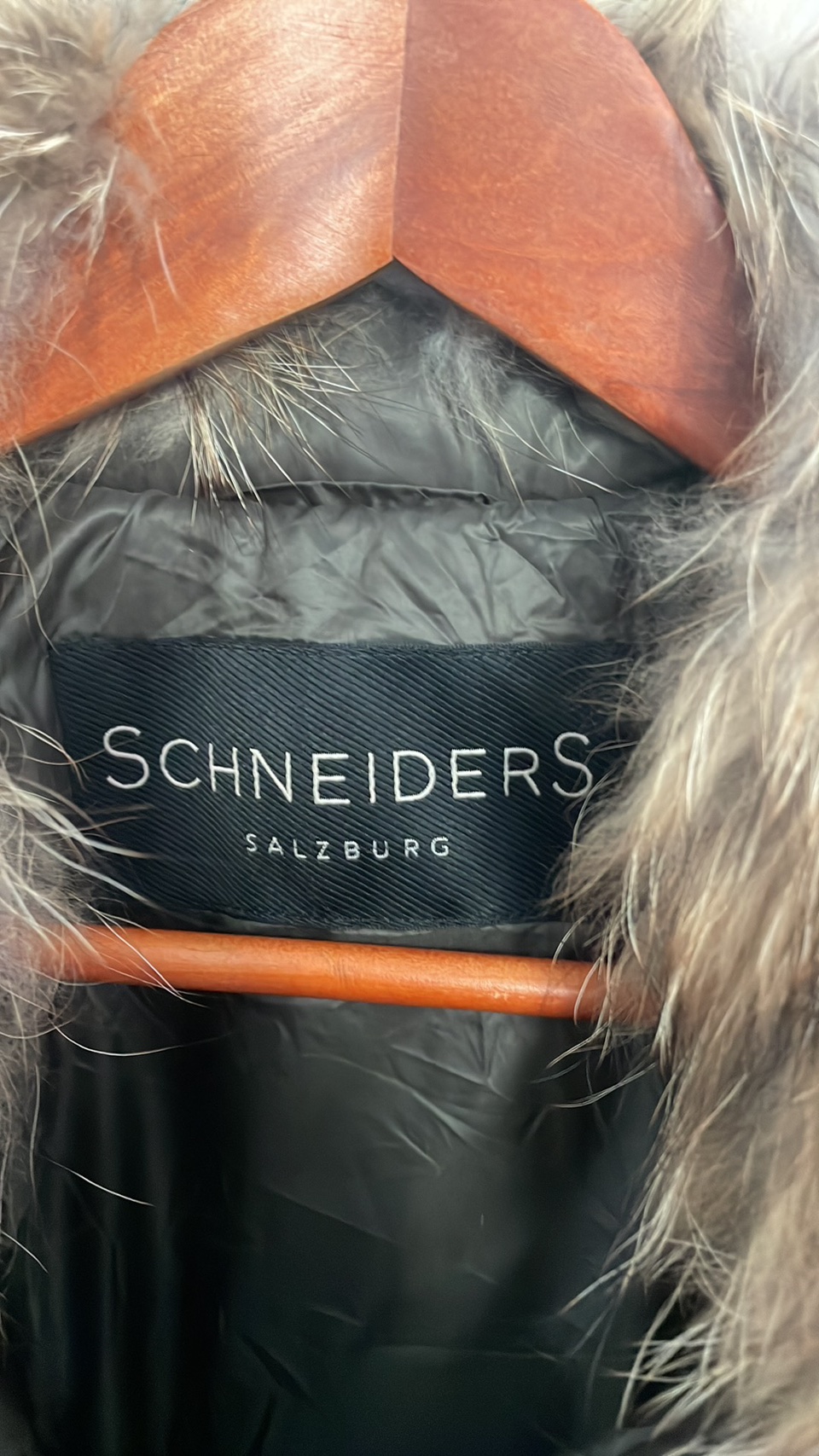 Schneiders Eupen jacket image indicator(5)