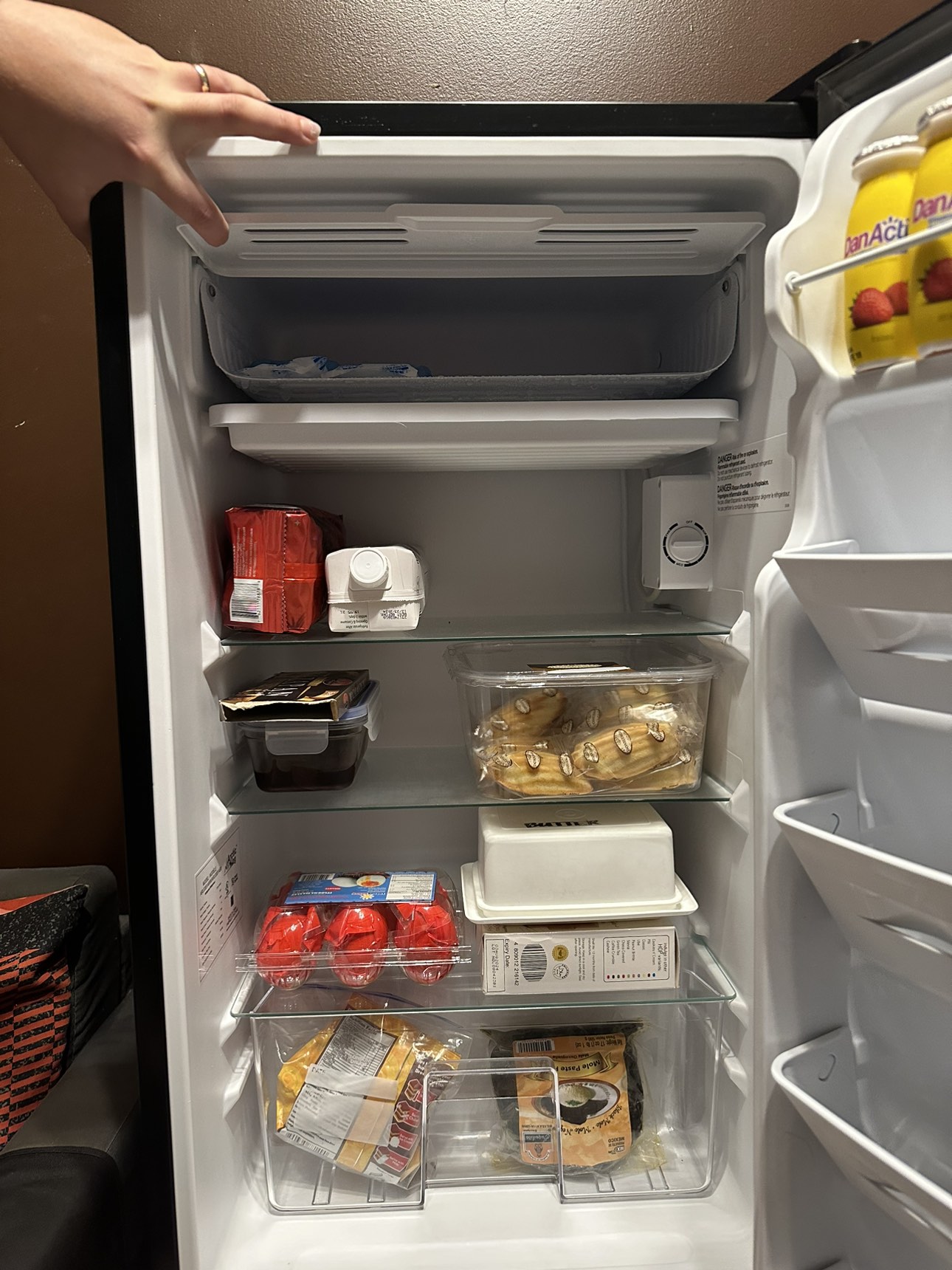 Compact fridge, Mini fridge Artic King - photo 2