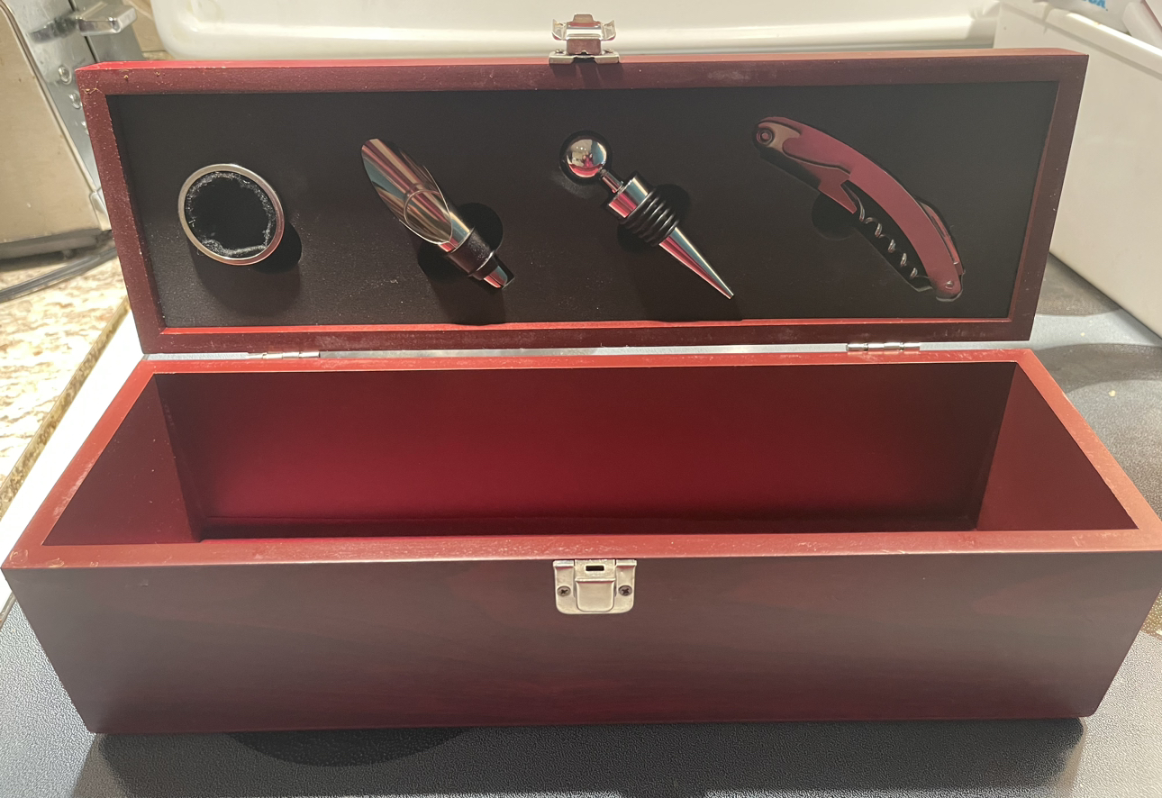 Wine Box #Freecycle image indicator(5)