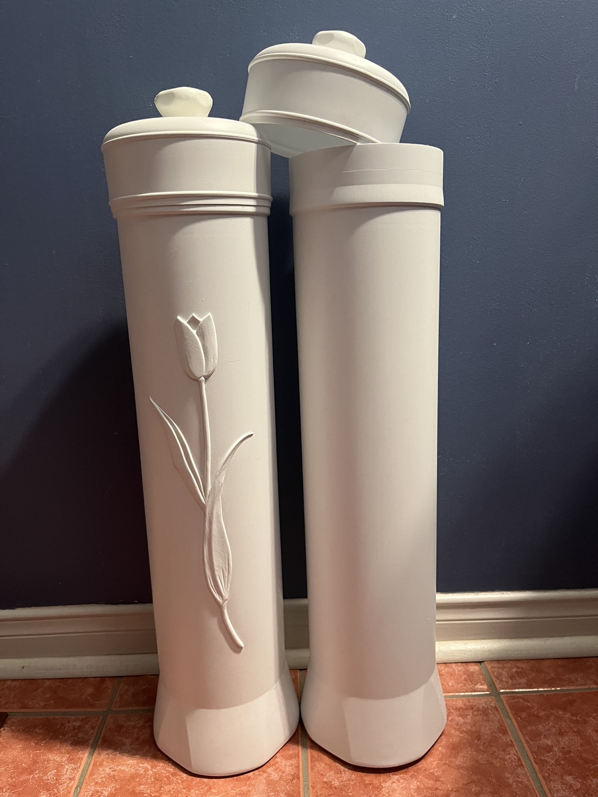 Standing Toilet Paper Holder image indicator(2)