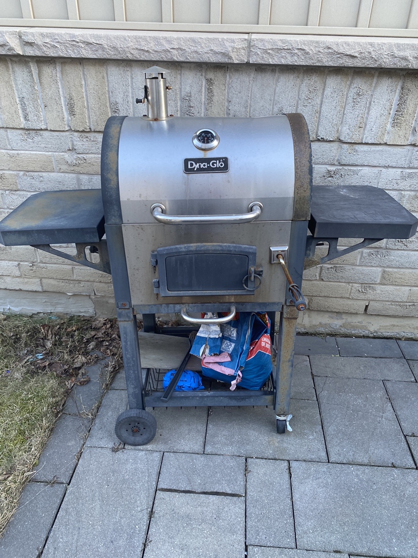 Charcoal grill