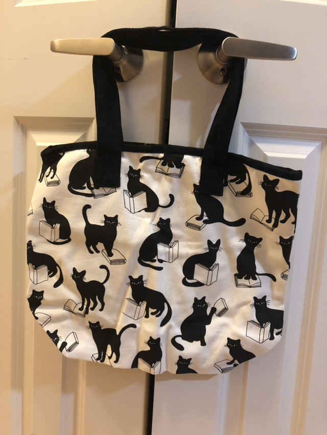🆕 Cool Cat Tote bag from Indigo image indicator(2)