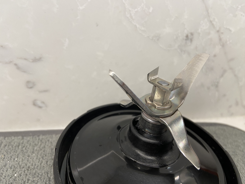 Ninja BL450C, Nutri Pro Personal Blender For Juices, Shakes & image indicator(6)