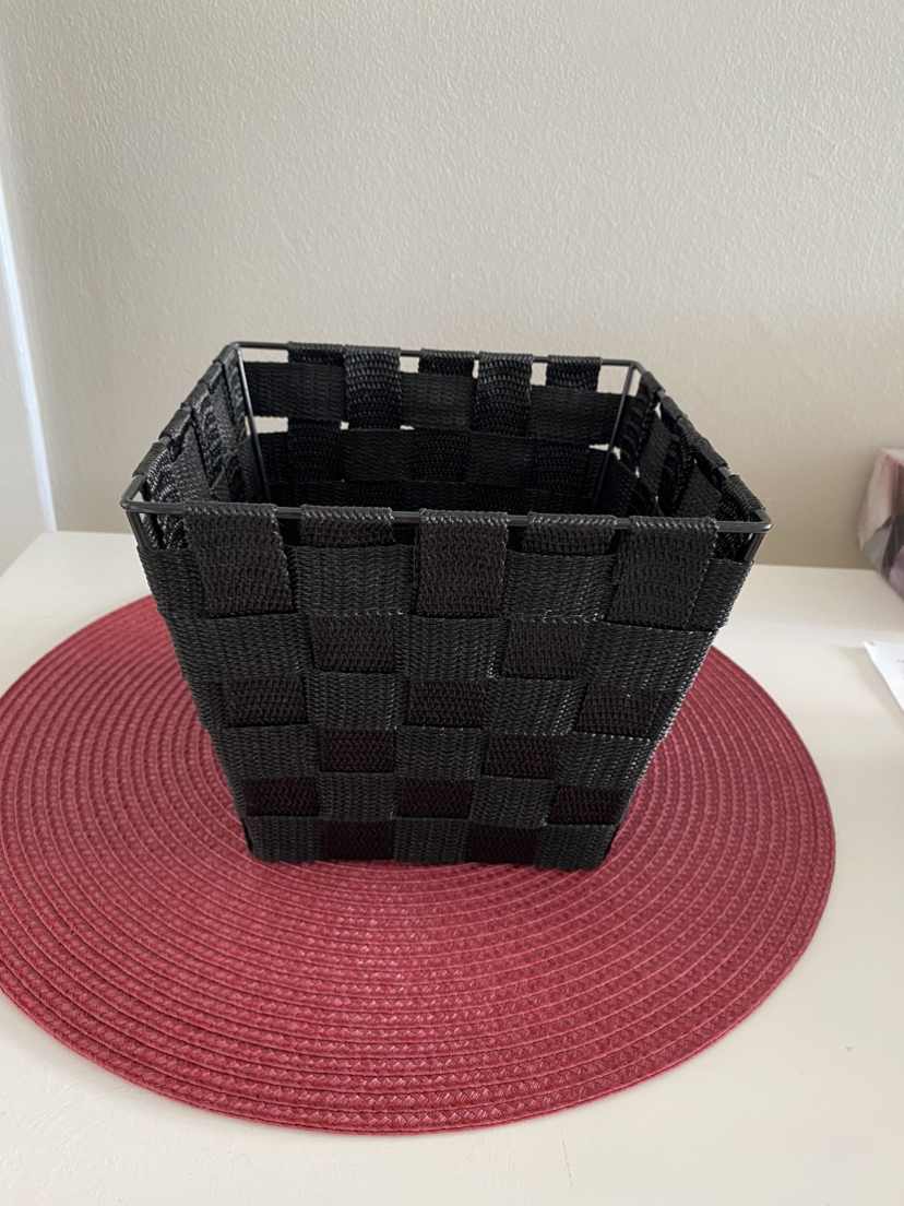 Storage basket